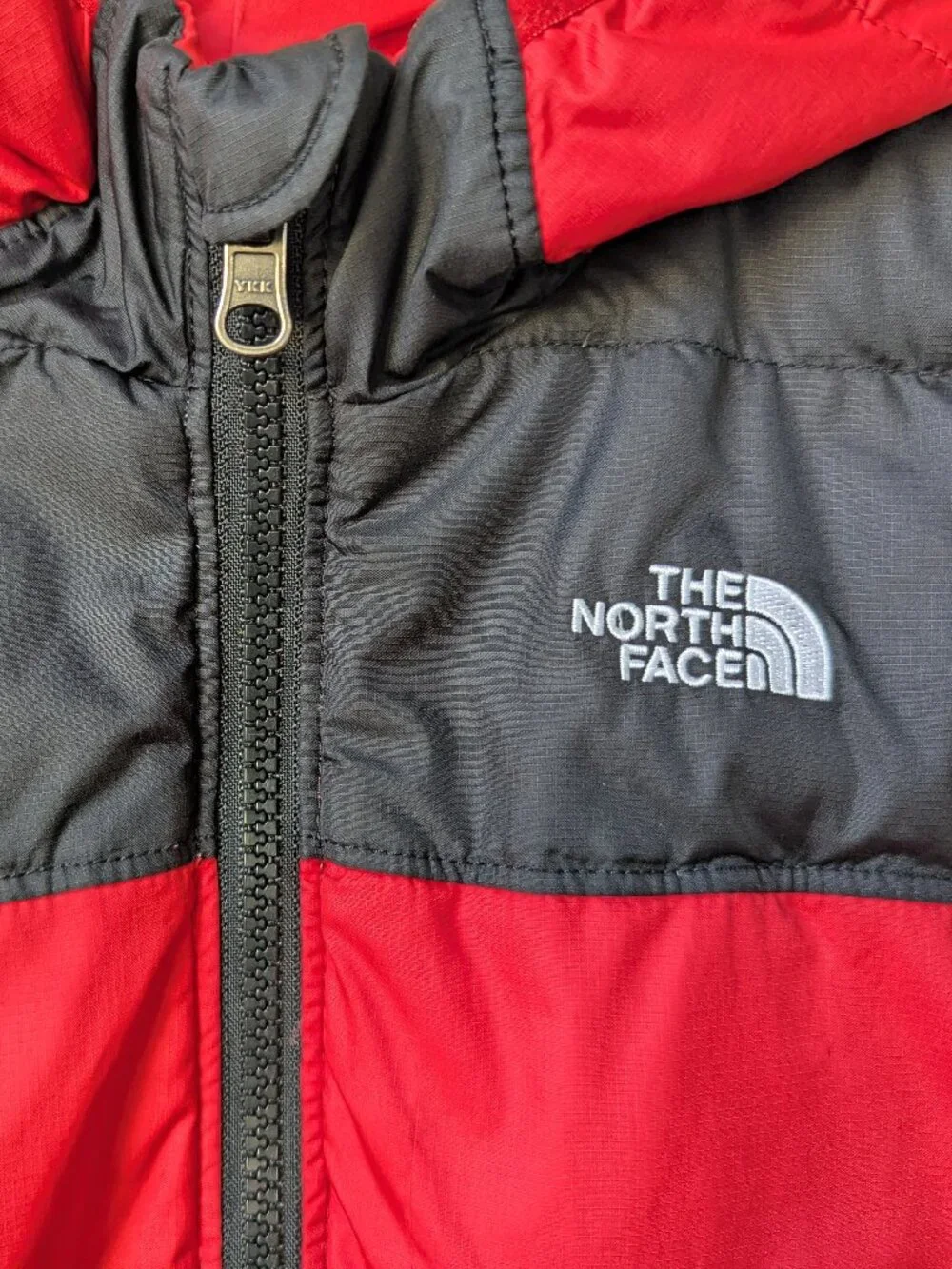THE NORTH FACE 550 DOWN REVERSIBLE HOODED PUFFER JACKET TODDLER BOY 5T RED BLACK